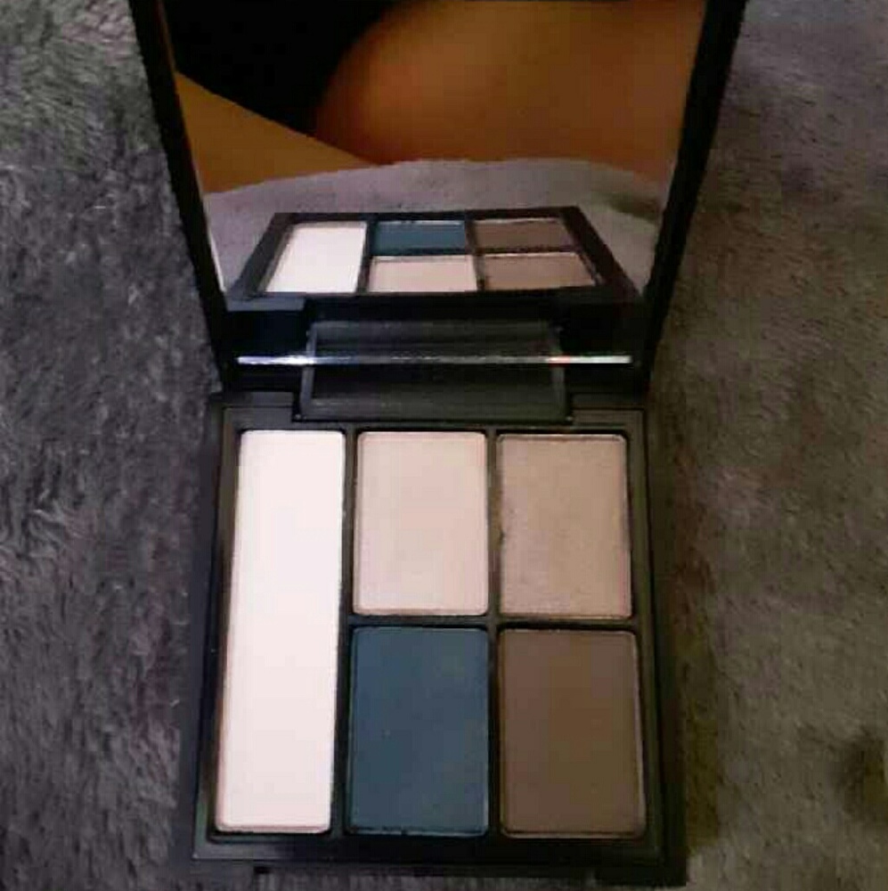 small elf cosmetics eye shadow palette